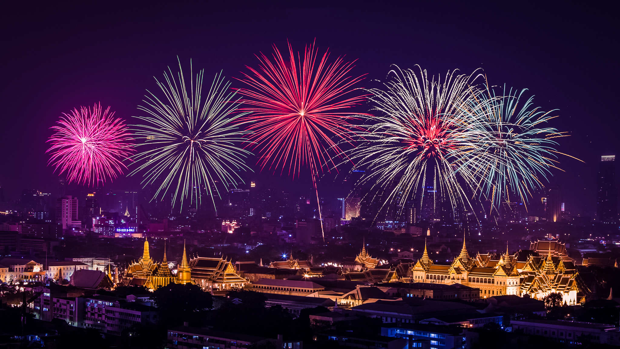 Happy New Year Fireworks Wallpaper